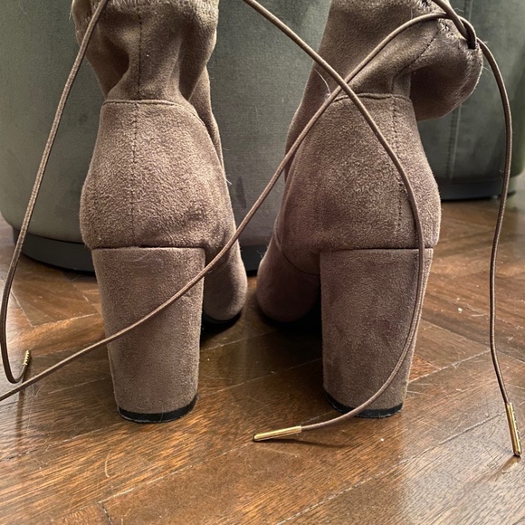 Qupid Boots - Picture 2 of 3